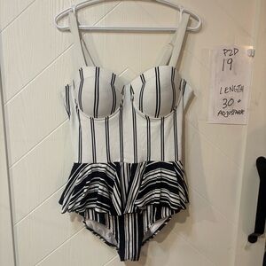 Coco Cabana 1L Black White Striped Peplum One Piece Swimsuit Padded Underwire